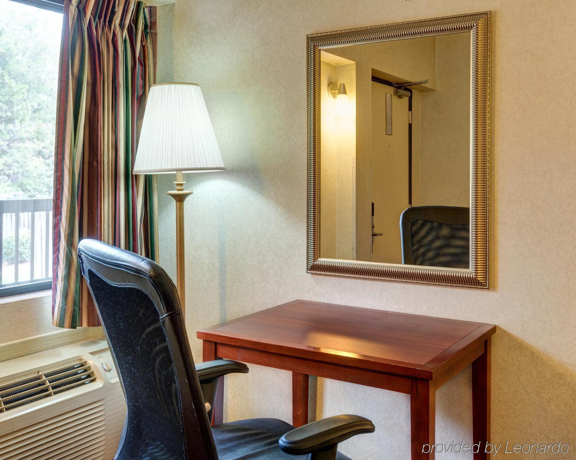 Red Carpet Inn By University Of Maryland College Park Exterior photo